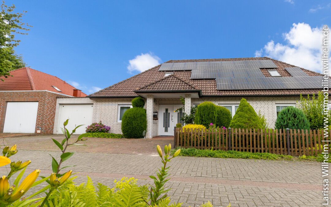 Modernisierter Bungalow mit PVAnlage und Speicher im Zentrum von Lathen (Emsland)